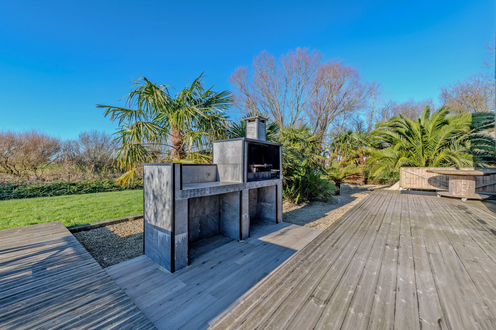 Barbecue et terrasses